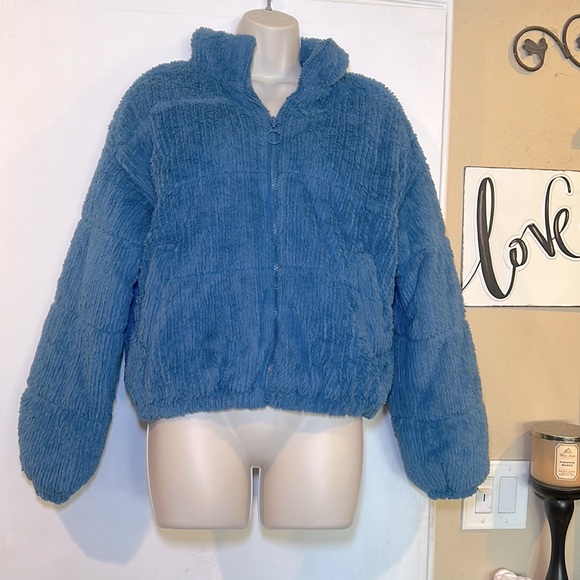 wild fable Jackets & Blazers - WILD FABLE Womens Blue Faux Fur Cropped Jacket